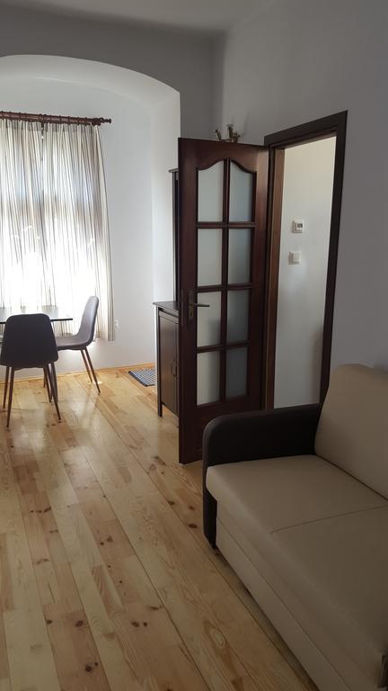 Apt Nr 1 - Cogito.Home- Starowka Z 9 Okien Stary Toruń 外观 照片